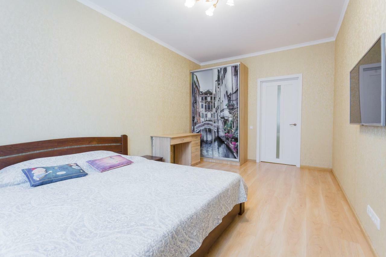 Business Class Apartment At Lomonosova Kiev Dış mekan fotoğraf