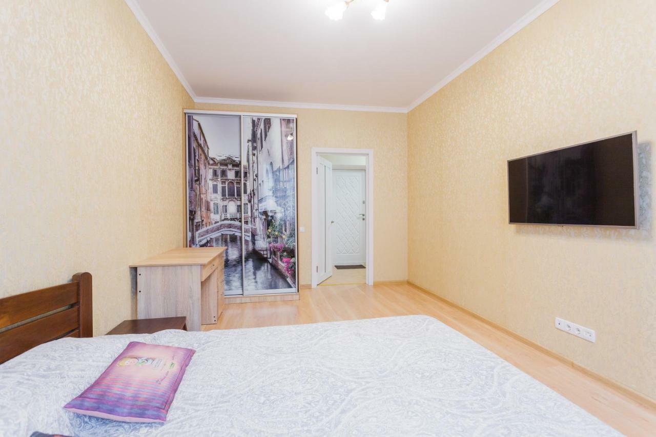 Business Class Apartment At Lomonosova Kiev Dış mekan fotoğraf